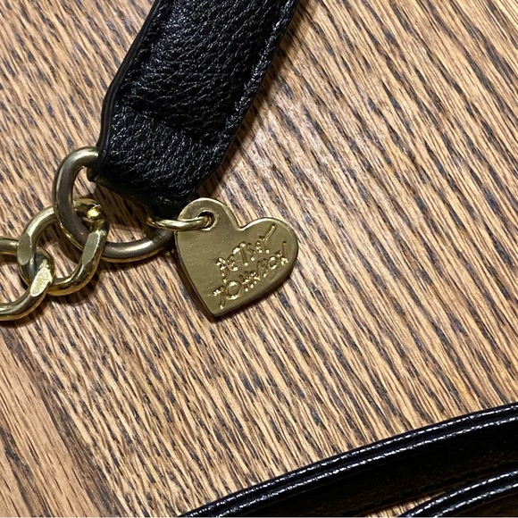 Betsey Johnson Black and Beige Bow Crossbody Purse - Picture 3 of 9